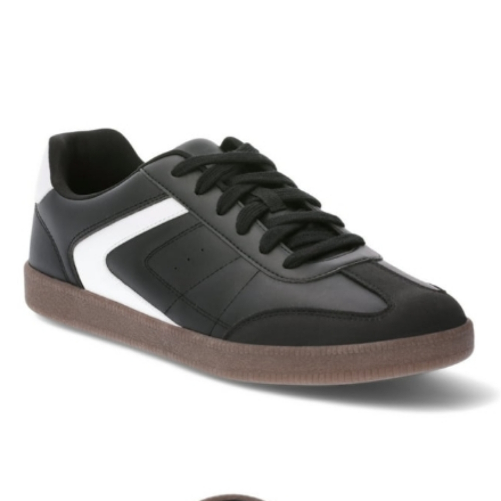 Men's Lace Up Sports Sneakers     Size 13    Black     NWT